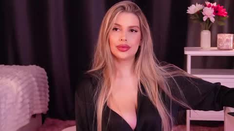 Claire online show from June 17, 2026, 7:37 pm