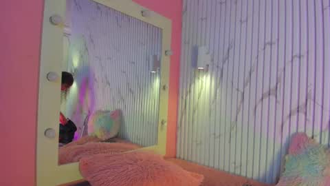 Snapshot of missdionne__curly chatting on October 29, 2025, 11:01 am DIONNE online show from October 29, 2025, 11:01 am