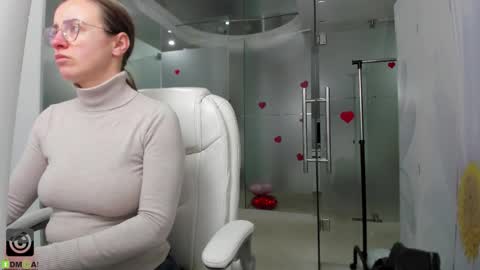 Miss Domina online show from March 2, 2026, 3:52 am