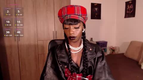 Snapshot of missemilie1 chatting on November 27, 2025, 11:07 pm Emilie Diaz online show from November 27, 2025, 11:07 pm