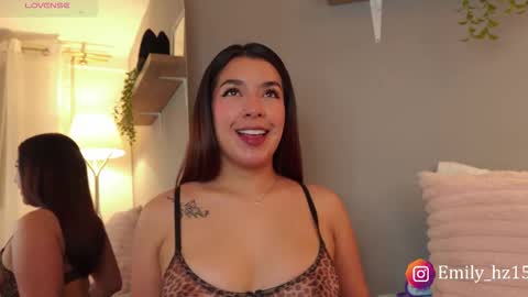 Yuliana online show from February 13, 2026, 9:38 am