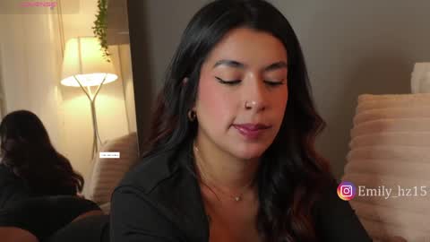 Yuliana online show from May 27, 2026, 10:01 am