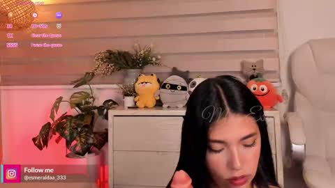 Snapshot of missesmeralda chatting on October 22, 2025, 10:09 pm Julieta Arboleda but i like call me esme online show from October 22, 2025, 10:09 pm