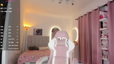 Snapshot of missgissel chatting on June 1, 2026, 1:57 pm Gisell Gigi online show from June 1, 2026, 1:57 pm