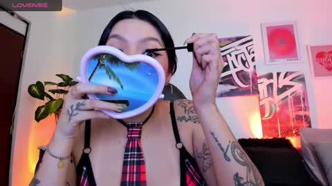 Snapshot of misshuntt3rs chatting on March 2, 2025, 1:47 am Annie online show from March 2, 2025, 1:47 am