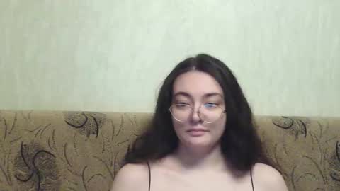 Snapshot of missis_mona chatting on November 27, 2025, 2:35 am missis mona online show from November 27, 2025, 2:35 am