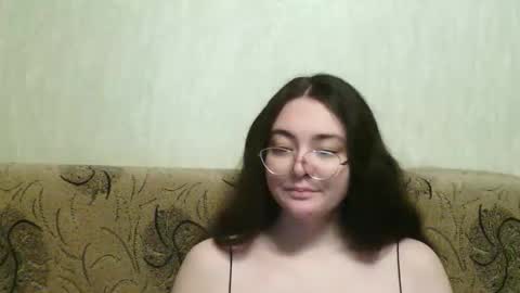 Snapshot of missis_mona chatting on December 5, 2025, 2:09 am missis mona online show from December 5, 2025, 2:09 am