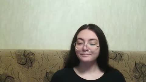 Snapshot of missis_mona chatting on December 15, 2025, 9:08 pm missis mona online show from December 15, 2025, 9:08 pm