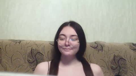 Snapshot of missis_mona chatting on January 15, 2026, 6:11 pm missis mona online show from January 15, 2026, 6:11 pm