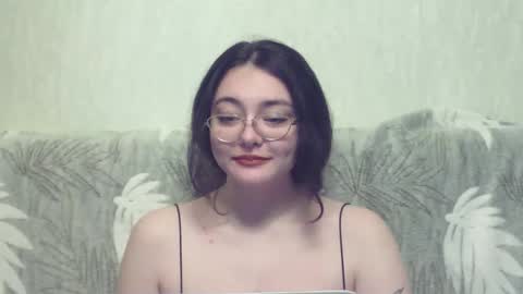 Snapshot of missis_monica_ chatting on December 11, 2024, 12:44 am Monica online show from December 11, 2024, 12:44 am