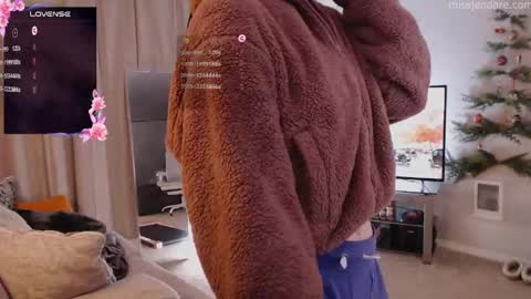 Snapshot of missjendare chatting on January 9, 2025, 9:37 pm Miss Jen Dare online show from January 9, 2025, 9:37 pm
