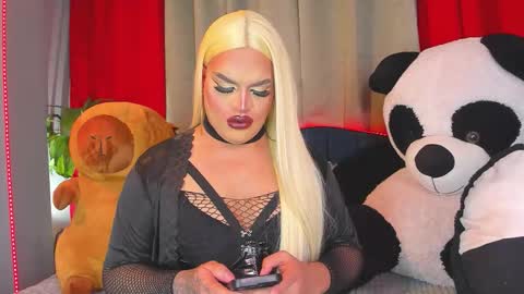 kassandra lazcano online show from March 12, 2026, 12:50 am