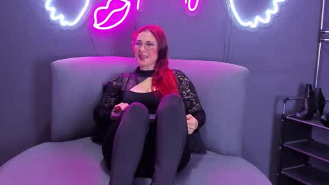 misskathyfox online show from October 19, 2025, 11:33 am
