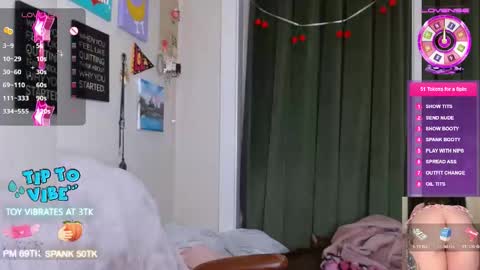 Snapshot of misslolaluxxx chatting on March 12, 2026, 4:18 am Miss Lola Luxxx aka your horny squirting girlfriend lola online show from March 12, 2026, 4:18 am