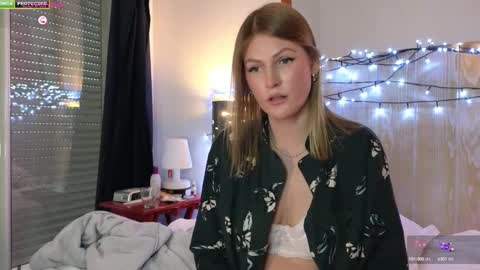 Snapshot of misslucci chatting on December 28, 2024, 4:09 pm Misslucci online show from December 28, 2024, 4:09 pm