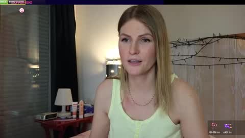 Snapshot of misslucci chatting on January 10, 2025, 6:06 pm Misslucci online show from January 10, 2025, 6:06 pm