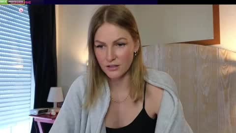 Snapshot of misslucci chatting on February 9, 2025, 9:47 am Misslucci online show from February 9, 2025, 9:47 am
