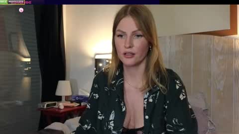 Snapshot of misslucci chatting on February 9, 2025, 4:50 pm Misslucci online show from February 9, 2025, 4:50 pm