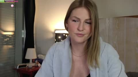 Snapshot of misslucci chatting on March 7, 2025, 4:22 pm Misslucci online show from March 7, 2025, 4:22 pm