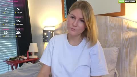 Misslucci online show from November 30, 2025, 9:02 am