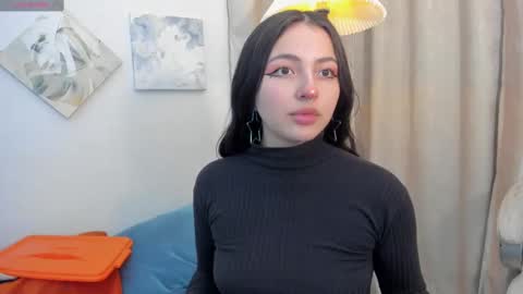 i am lyn online show from November 10, 2025, 2:32 am