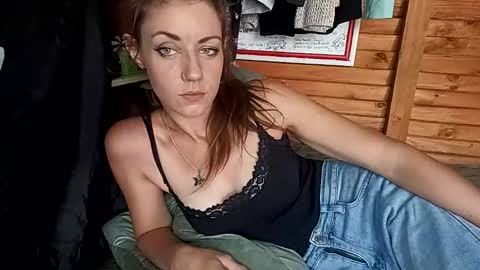 4bdn couple online show from April 11, 2026, 9:35 am