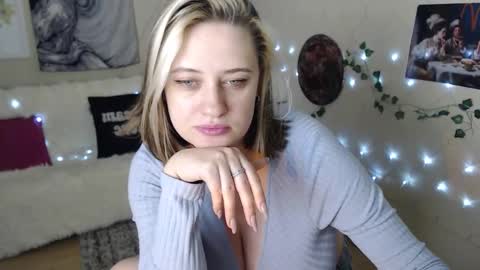 Snapshot of missmelons_ chatting on January 29, 2025, 3:26 pm Li  online show from January 29, 2025, 3:26 pm