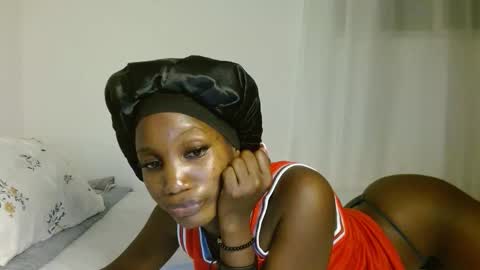 sexy online show from February 7, 2026, 9:40 pm