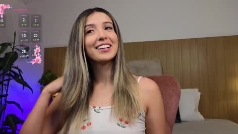 Snapshot of missmonaco chatting on January 9, 2025, 10:52 pm Emma Rivera online show from January 9, 2025, 10:52 pm