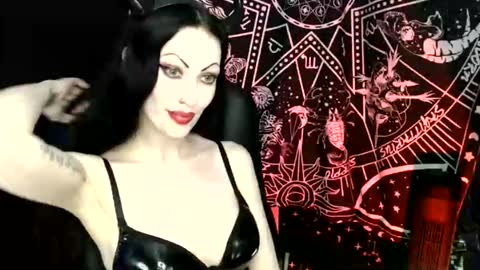 Snapshot of missmoondoll chatting on February 23, 2026, 5:38 am MissMoonDoll online show from February 23, 2026, 5:38 am