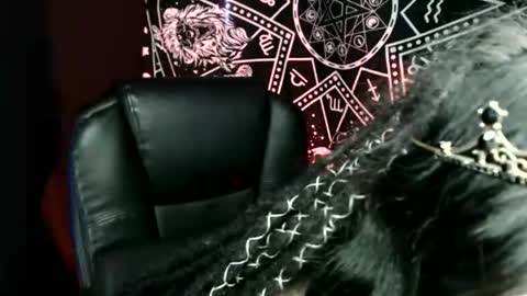 Snapshot of missmoondoll chatting on May 31, 2026, 5:48 am MissMoonDoll online show from May 31, 2026, 5:48 am