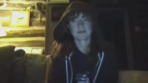 Snapshot of missmoonmagic13 chatting on September 25, 2025, 2:15 am Maxxx online show from September 25, 2025, 2:15 am