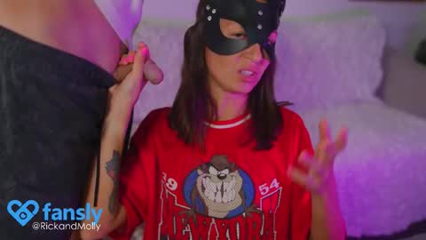 Molly and Rick online show from November 28, 2025, 3:20 am