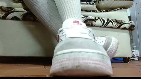 Snapshot of misssam28 chatting on September 24, 2025, 4:10 pm TELL ME MISS online show from September 24, 2025, 4:10 pm