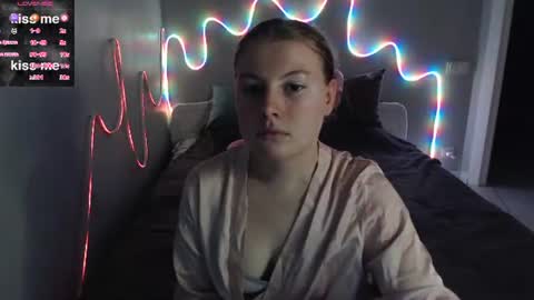 Miss Mila online show from June 27, 2026, 6:24 pm