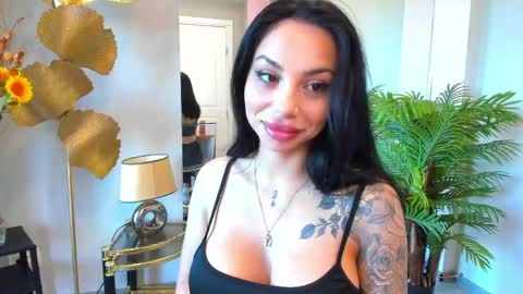 Snapshot of misssiennaa chatting on May 29, 2026, 6:11 am Sienna online show from May 29, 2026, 6:11 am