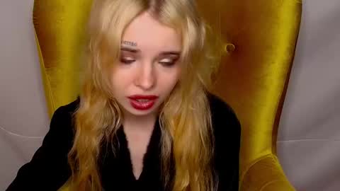 Misss Lola Angel online show from October 21, 2025, 2:40 pm