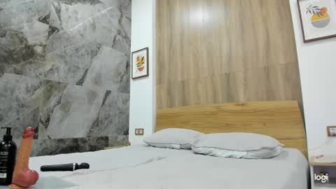 misssyoan online show from March 10, 2025, 3:12 am