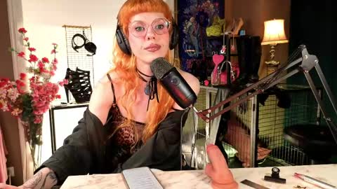 Snapshot of misstaco chatting on May 10, 2026, 12:49 am Tacodeluxe online show from May 10, 2026, 12:49 am