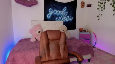  Natalie Texass indepedent model online show from February 5, 2026, 2:43 pm