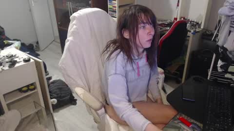 Snapshot of missthon chatting on March 30, 2026, 10:49 am missthon online show from March 30, 2026, 10:49 am
