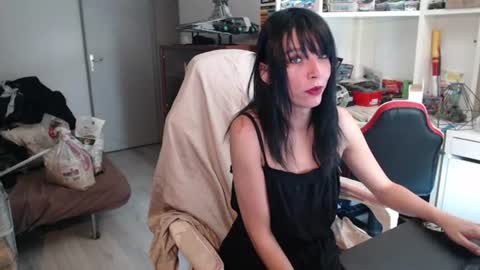 Snapshot of missthon chatting on June 25, 2026, 8:52 am missthon online show from June 25, 2026, 8:52 am