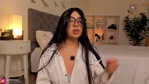 Mafe Jimenez online show from March 27, 2026, 1:00 pm