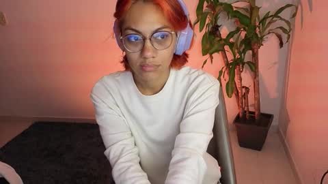 Snapshot of missvenuss chatting on November 4, 2025, 8:35 am IG MISSVENUSS1 online show from November 4, 2025, 8:35 am