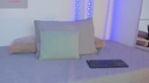 Violetta online show from October 24, 2025, 2:46 pm