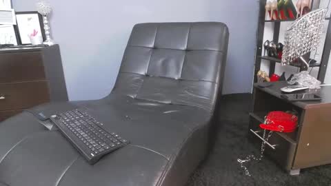 Miss Von Tease online show from February 16, 2025, 7:59 am