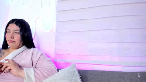 Pau OFmissweetpeach online show from January 5, 2026, 8:34 pm