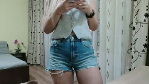 missxbabyx online show from April 20, 2026, 6:53 pm