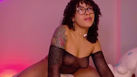 Missy Gainer online show from November 15, 2025, 5:42 pm