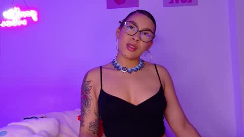 Missy Gainer online show from November 30, 2025, 2:04 am